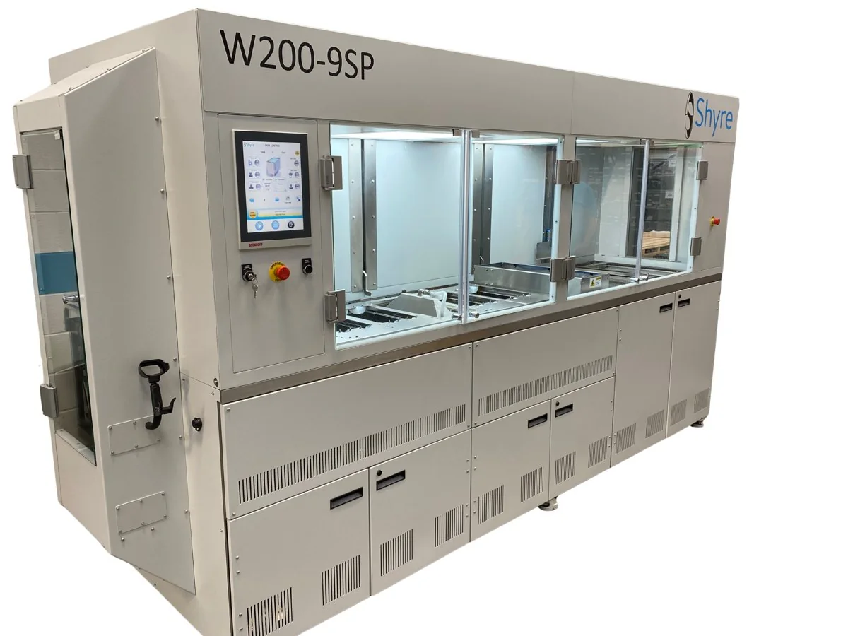 Unitech Shyre W200-SEMI wet bench system, angled view